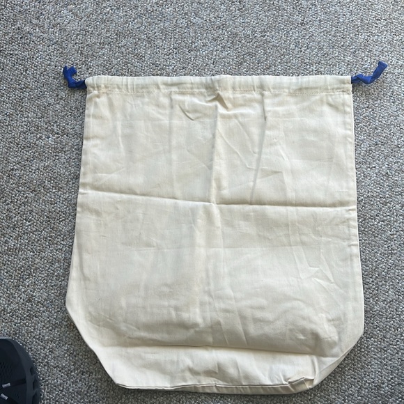 Authentic Louis Vuitton, large dust bag - Picture 3 of 3